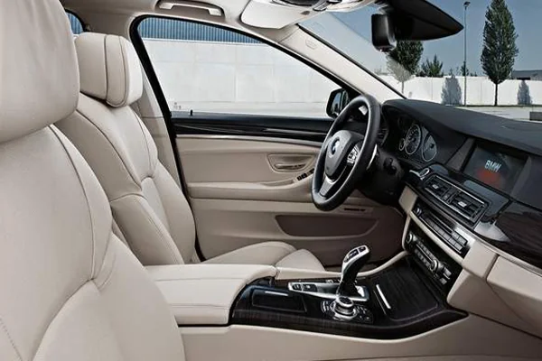 نقد و بررسی بی ام و 528 - بررسی BMW 528 3 بی ام و 528: بررسی ویژگیهای ایمنی و راحتی