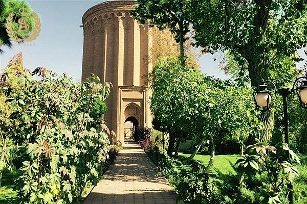 برج طغرل تهران 4 برج طغرل : نگهبان زمان و راهنمای مسافران